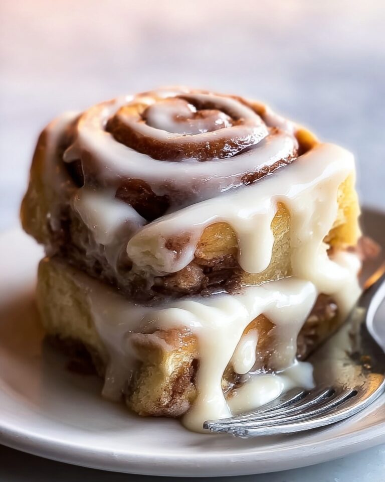 Cinnamon Roll Cheesecake Bars Recipe